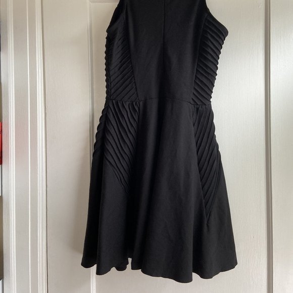 Parker Fay Ponte Pintucked Fit & Flare Dress, Black, X SMALL - Picture 2 of 4